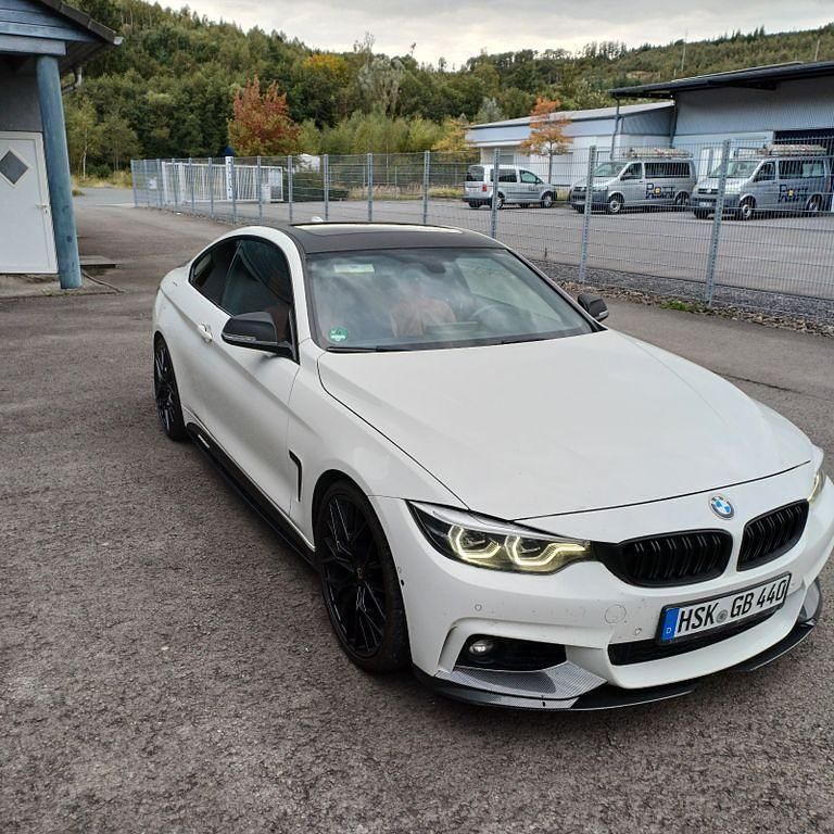 Weiß Gebraucht 2019 BMW 440 M Sport Coupé | 25.000 € (Superpreis) - Bild 1/4