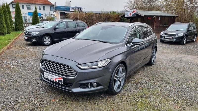 Grau Gebraucht 2017 Ford Mondeo Titanium Kombi | 10.990 € (Guter Preis) - Bild 1/4