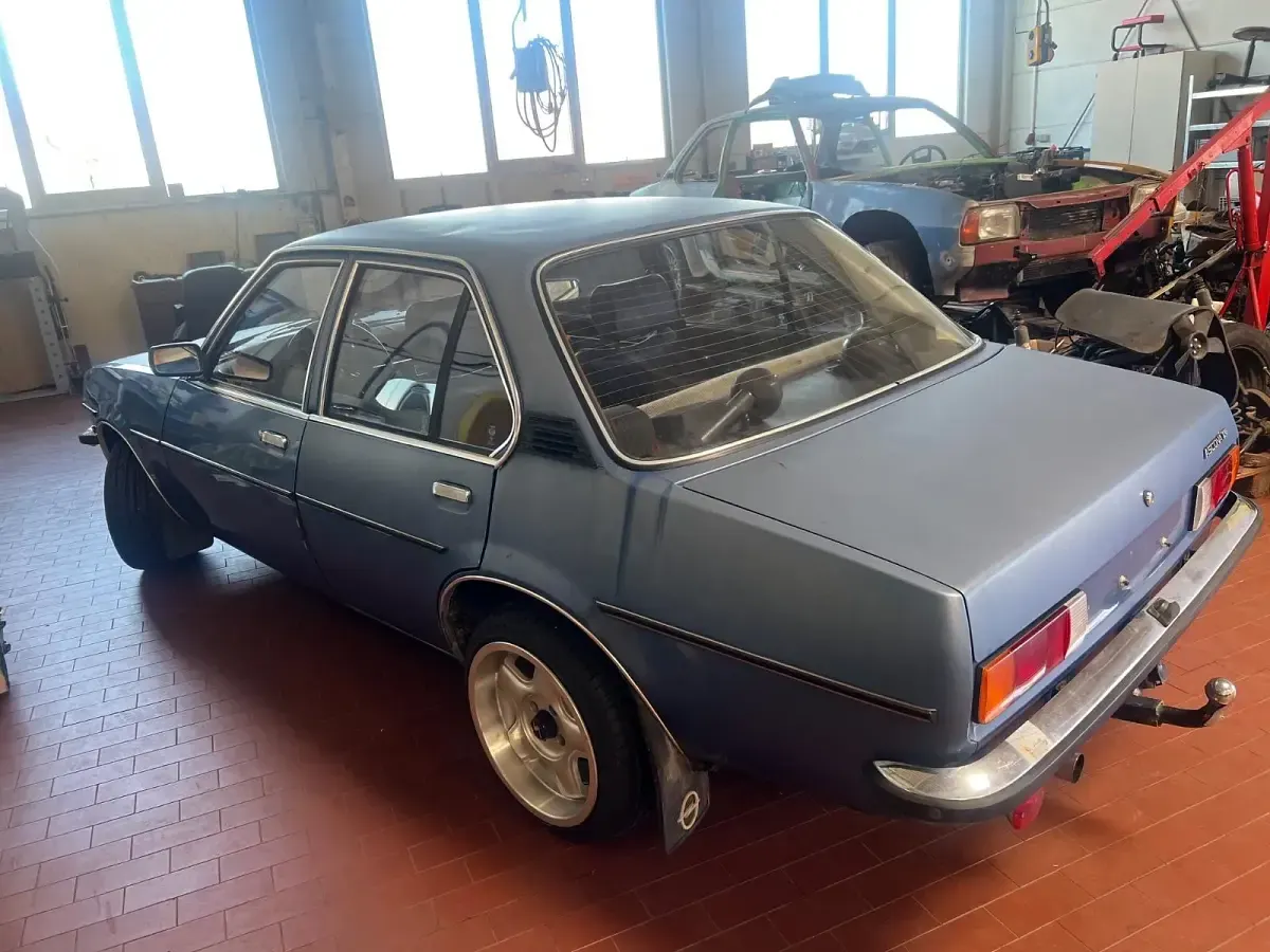 Gebraucht Opel Ascona 90 PS (66 kW) 1978 Blau Limousine