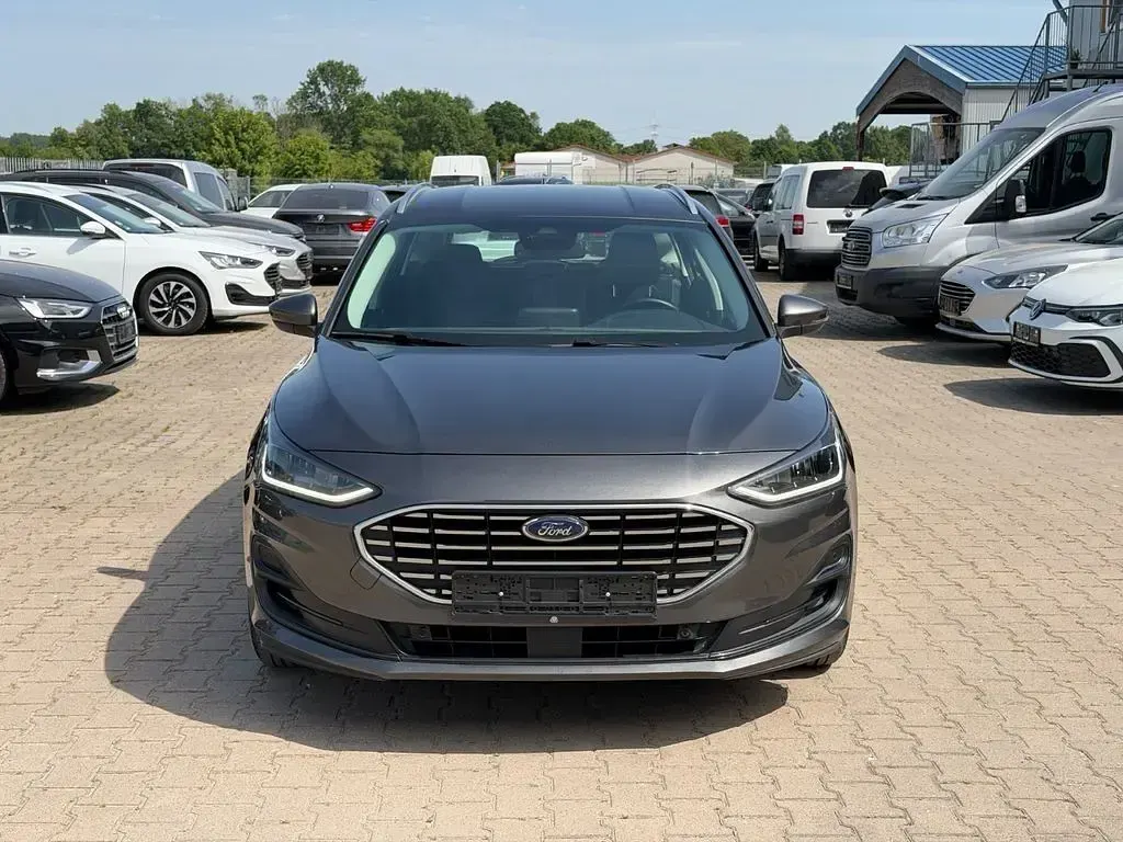 Gebraucht Ford Focus Style 120 PS (88 kW) 2022 Grau Limousine