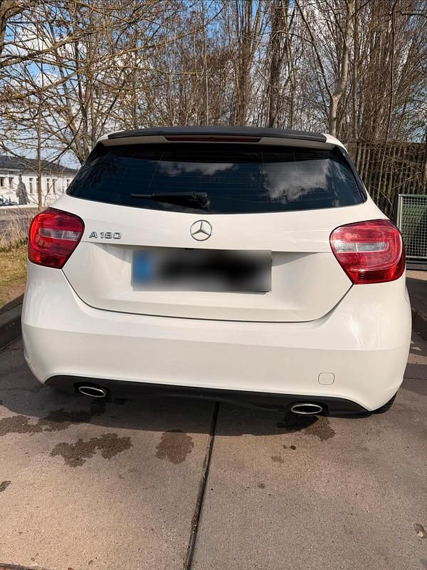 Usata Mercedes A180 122 CV (89 kW) 2014 Bianco Berlina