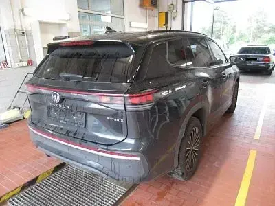 Gebraucht VW Tayron Elegance 204 PS (150 kW) 2025 Schwarz SUV