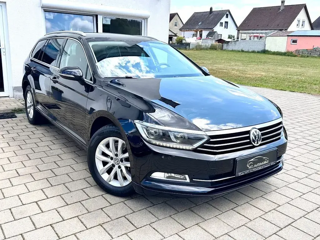 Gebraucht VW Passat Comfortline 150 PS (110 kW) 2016 Schwarz Kombi