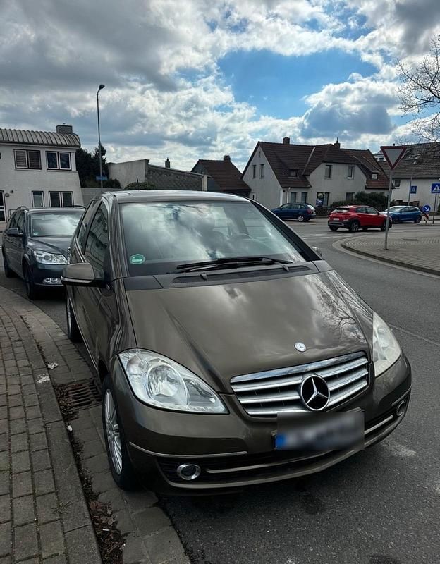 Braun Gebraucht 2008 Mercedes A150 Kleinwagen | 2.499 € (Fairer Preis) - Bild 1/4