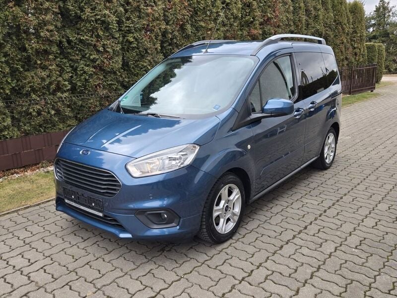 Blau Gebraucht 2019 Ford Tourneo Courier Titanium Van / Kleinbus | 11.990 € (Guter Preis) - Bild 1/4