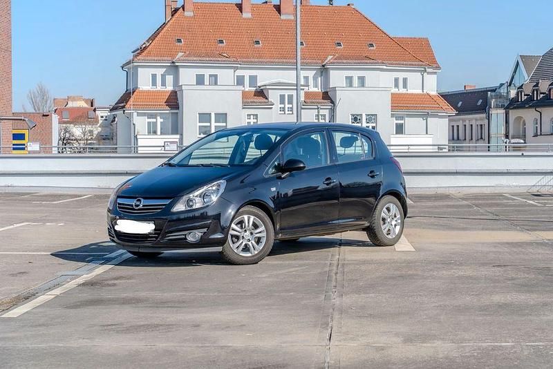 Gebraucht Opel Corsa Innovation 80 PS (58 kW) 2009 Schwarz Kleinwagen