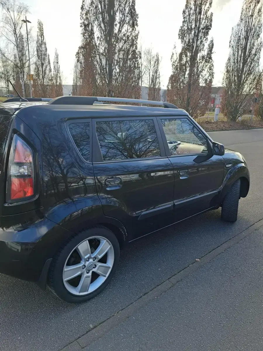Gebraucht Kia Soul 126 PS (92 kW) 2010 Schwarz SUV