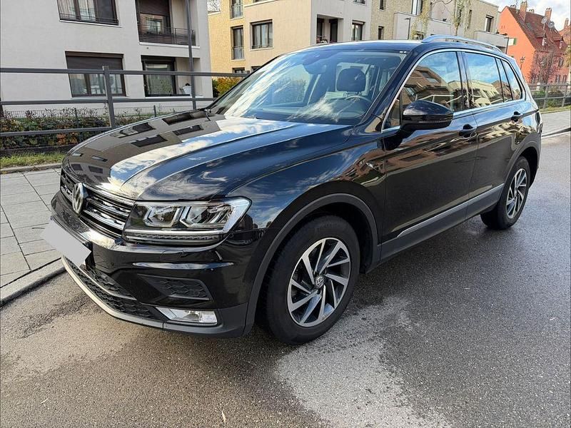 Schwarz Gebraucht 2017 VW Tiguan Sound SUV | 18.500 € (Guter Preis) - Bild 1/4