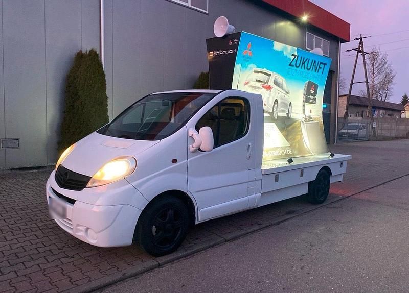 Gebraucht Opel Vivaro 115 PS (84 kW) 2007 Weiß Van / Kleinbus