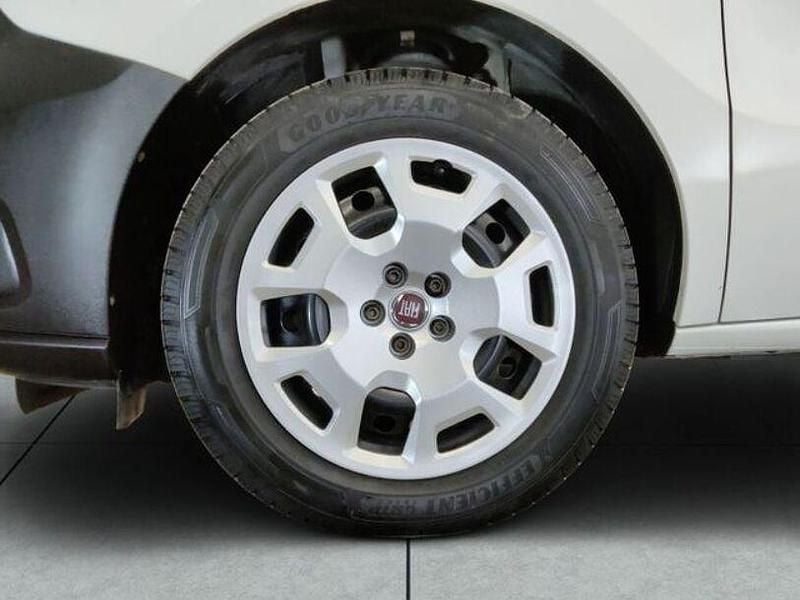 Gebraucht Fiat Doblò 120 PS (88 kW) 2021 Weiß Van / Kleinbus