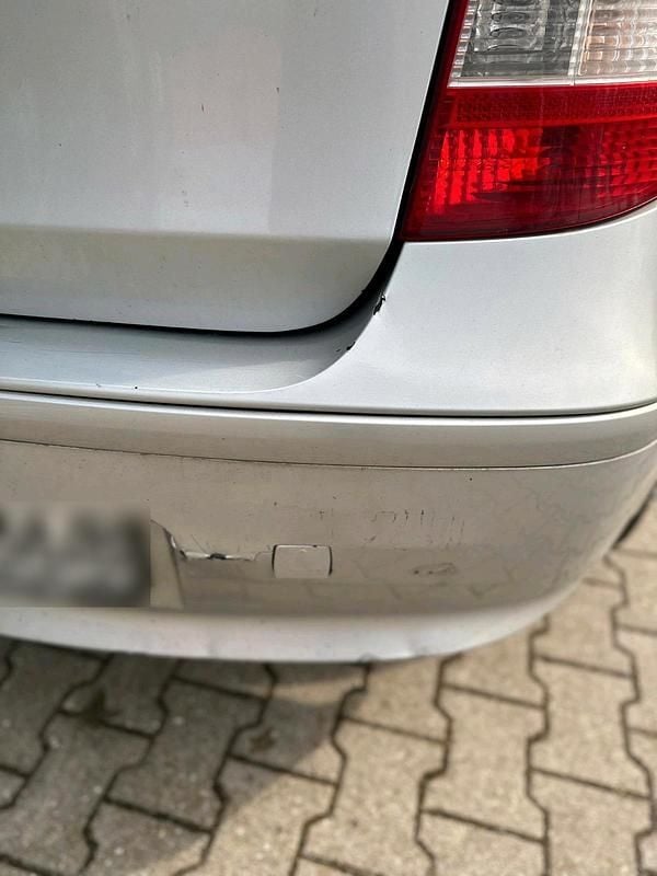 Second-hand BMW 116 116 CP (85 kW) 2004 Argintiu Hatchback