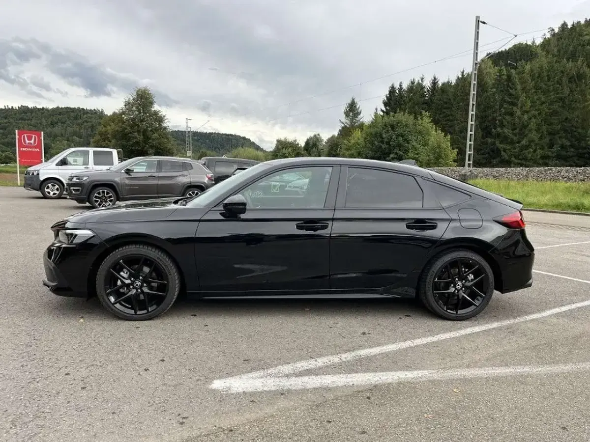 Neu Honda Civic Hybrid 184 PS (135 kW) 2025 Crystal black pearl Limousine