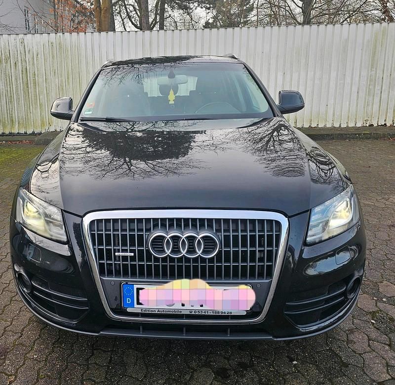 Schwarz Gebraucht 2011 Audi Q5 SUV | 9.999 € (Guter Preis) - Bild 1/4