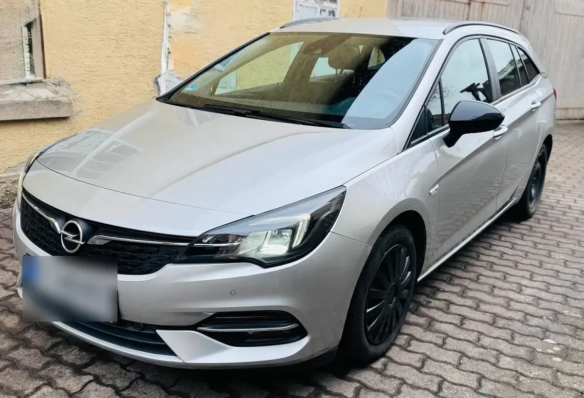 Gebraucht Opel Astra 105 PS (77 kW) 2022 Grau Kleinwagen