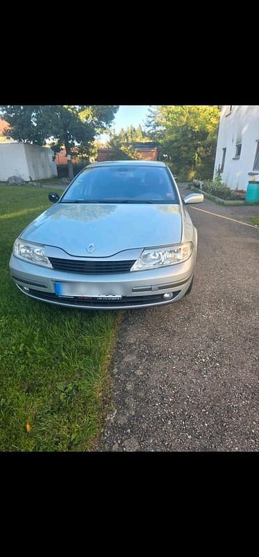 Silber Gebraucht 2004 Renault Laguna II Limousine | 480 € (Superpreis) - Bild 1/3
