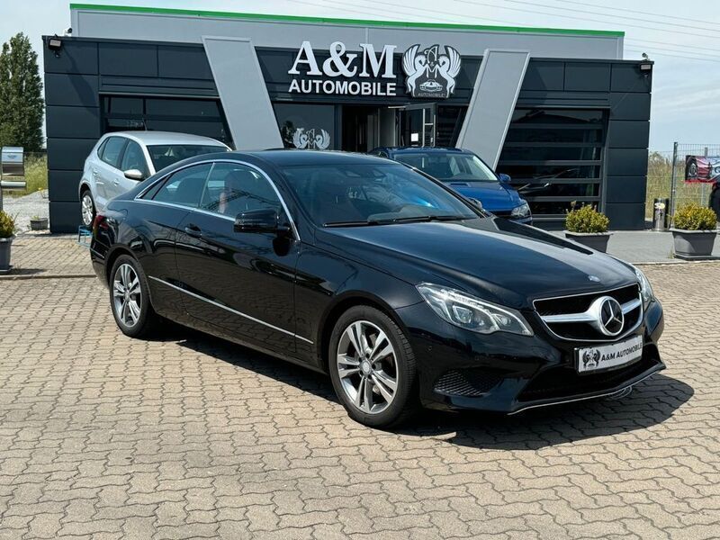 Schwarz Gebraucht 2016 Mercedes E250 Coupé | 20.900 € (Fairer Preis) - Bild 1/4