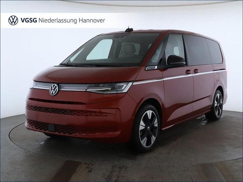 Gebraucht VW Multivan Style 177 PS (130 kW) 2025 Rot Van