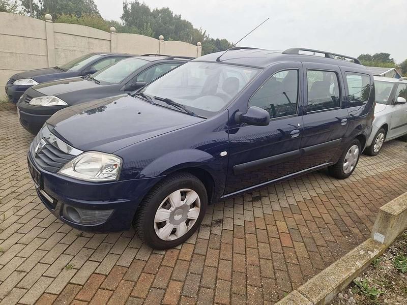 Blau Gebraucht 2010 Dacia Logan MCV Kombi | 2.850 € (Etwas zu teuer) - Bild 1/4