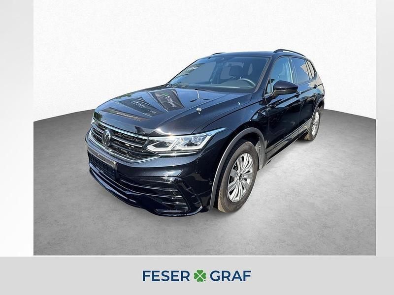 Deep black perleffekt Gebraucht 2024 VW Tiguan Allspace Style SUV | 41.490 € (Fairer Preis) - Bild 1/3