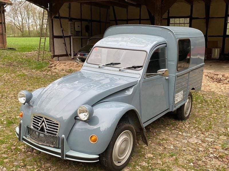 Second-hand Citroën 2CV 29 CP (21 kW) 1977 Gri Berlinǎ