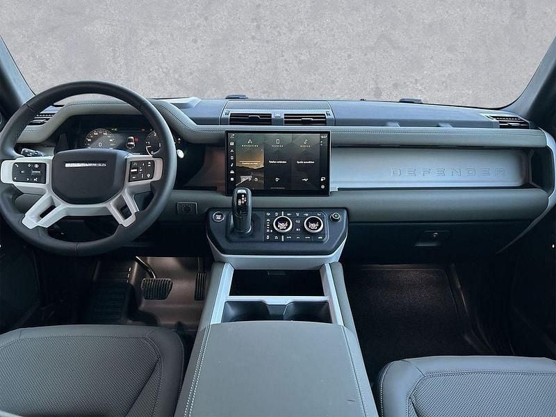 Gebraucht Land Rover Defender S 200 PS (147 kW) 2025 Pangea green SUV