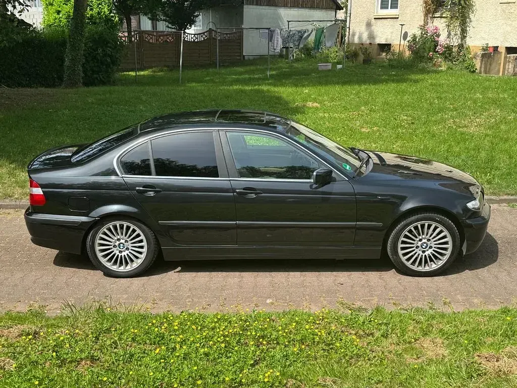 Gebraucht BMW 320 170 PS (125 kW) 2004 Schwarz Limousine