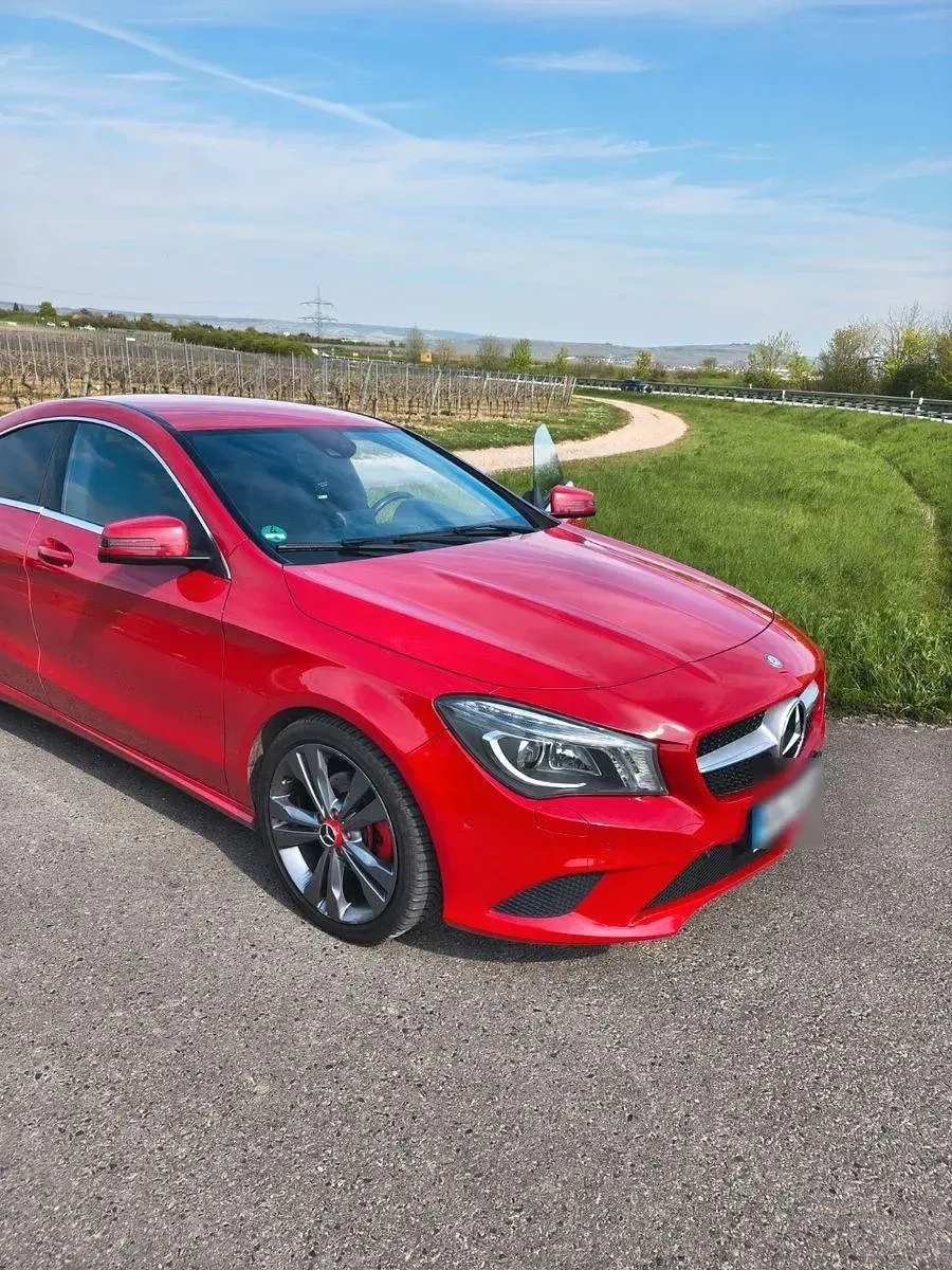 Gebraucht Mercedes CLA200 136 PS (100 kW) 2014 Rot Coupé