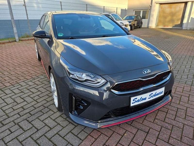 Gebraucht Kia ProCeed 204 PS (150 kW) 2019 Pentametal (metallic) Kombi