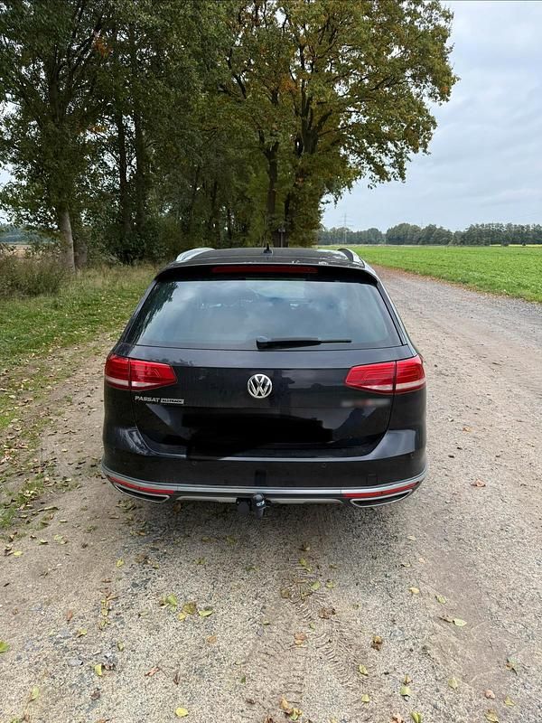 Gebraucht VW Passat Alltrack 240 PS (176 kW) 2015 Schwarz Kombi