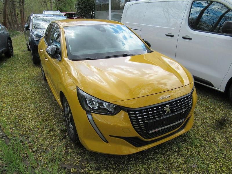 Gebraucht Peugeot 208 Allure 101 PS (74 kW) 2023 Gelb Kleinwagen