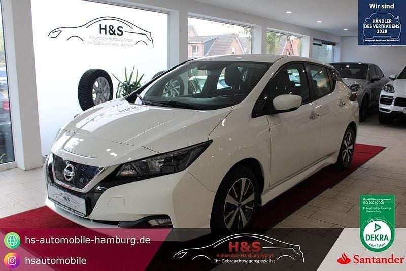 Weiß Gebraucht 2021 Nissan Leaf Kleinwagen | 13.000 € - Bild 1/4