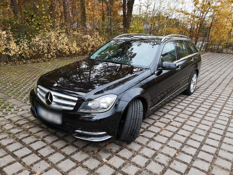 Gebraucht Mercedes C220 170 PS (125 kW) 2012 Schwarz Kombi