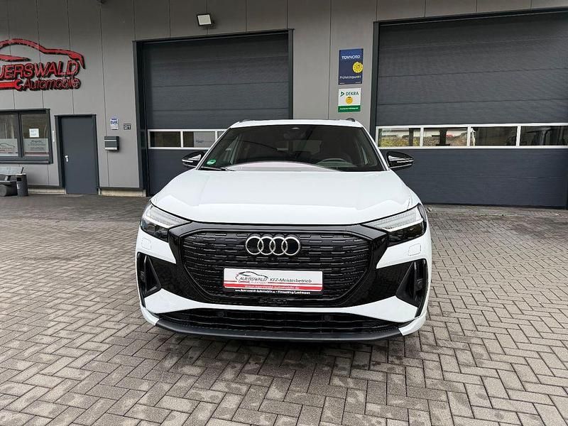 Gebraucht Audi Q4 e-tron S-Line 219 kW (299 PS) 2023 Weiß SUV