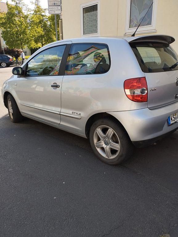 Gebraucht VW Fox Style 60 PS (44 kW) 2011 Silber Kleinwagen