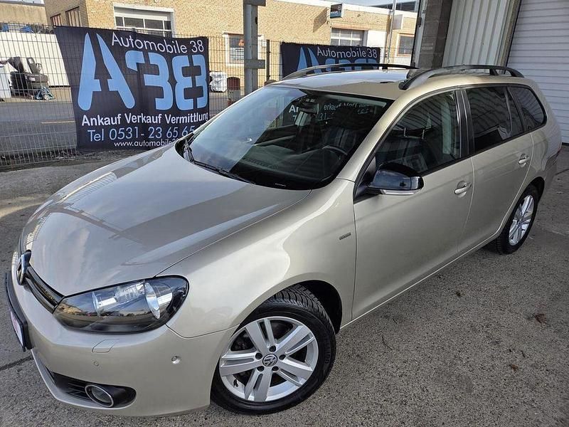 Gebraucht VW Golf VI Match 122 PS (89 kW) 2013 Silber Kleinwagen