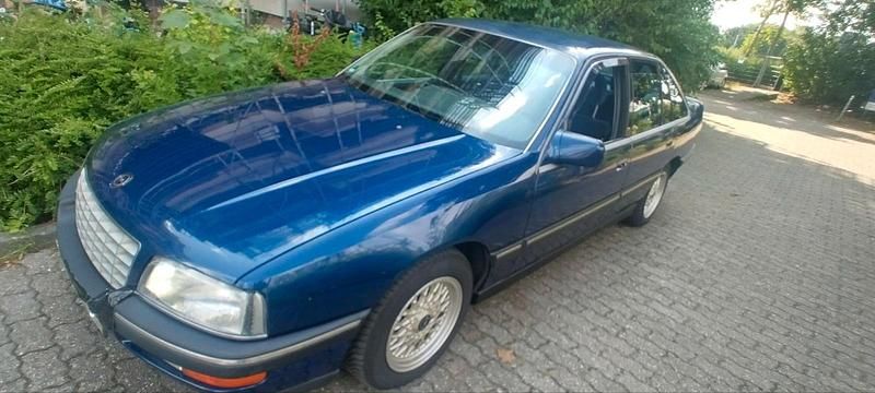 Blau Gebraucht 1992 Opel Senator Limousine | 7.800 € - Bild 1/4