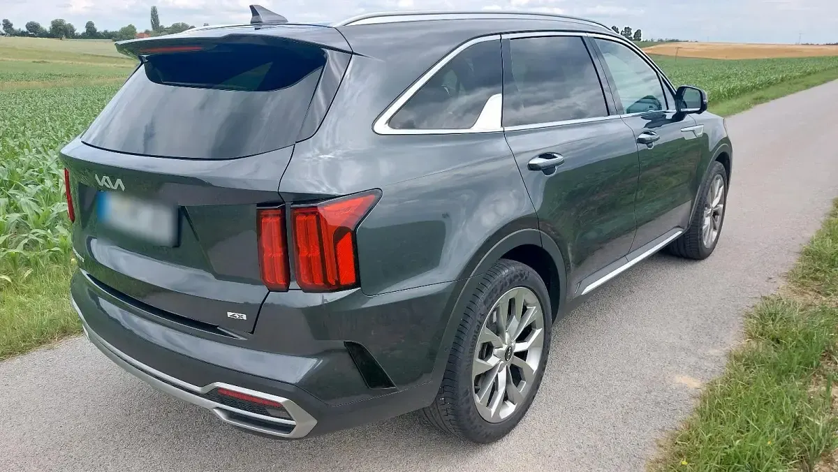 Gebraucht Kia Sorento Platinum 193 PS (141 kW) 2023 Grau SUV