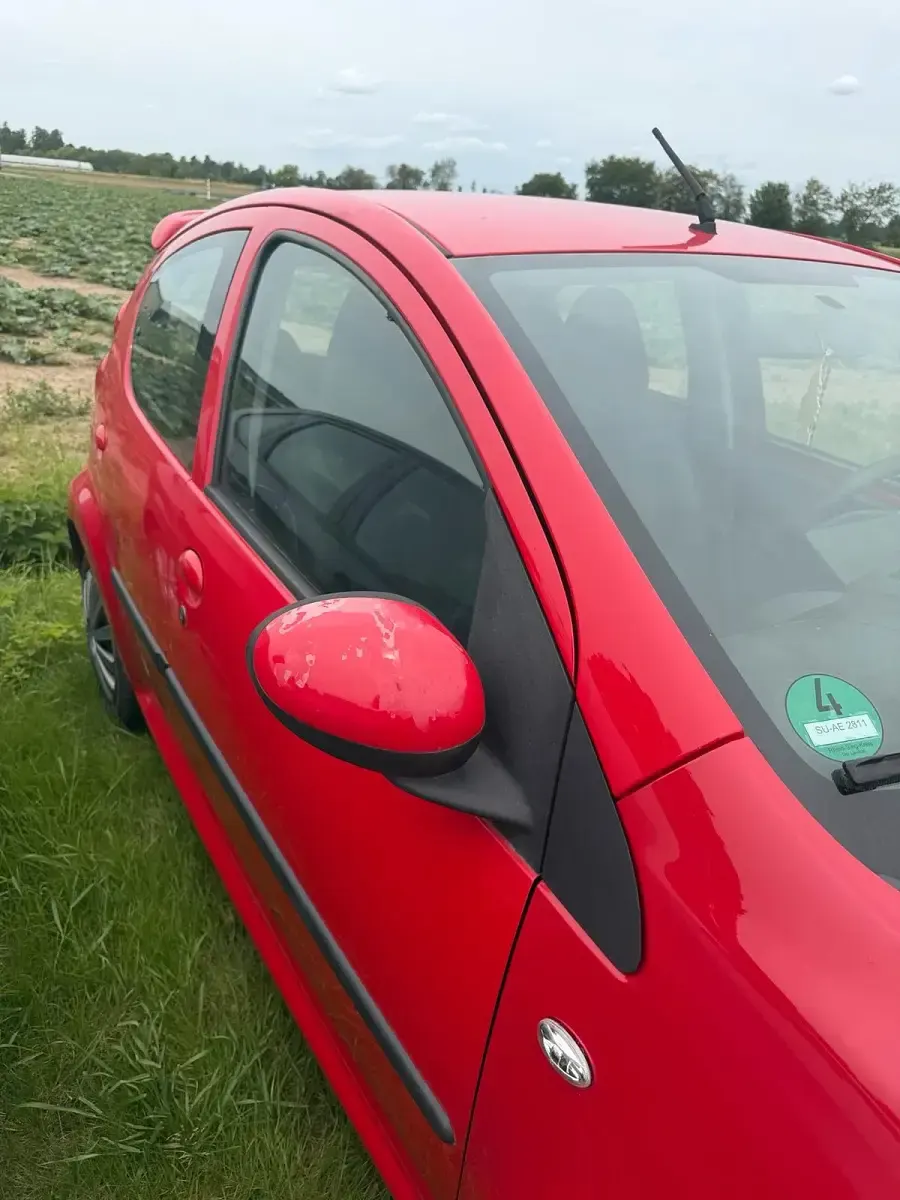 Gebraucht Peugeot 107 68 PS (50 kW) 2006 Rot Kleinwagen