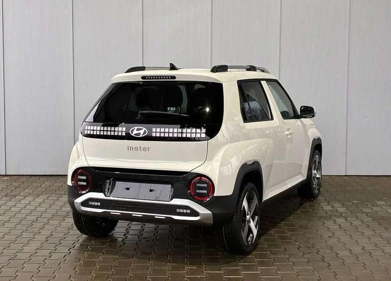Neu Hyundai Inster 85 kW (116 PS) 2026 Unbleached ivory Kleinwagen