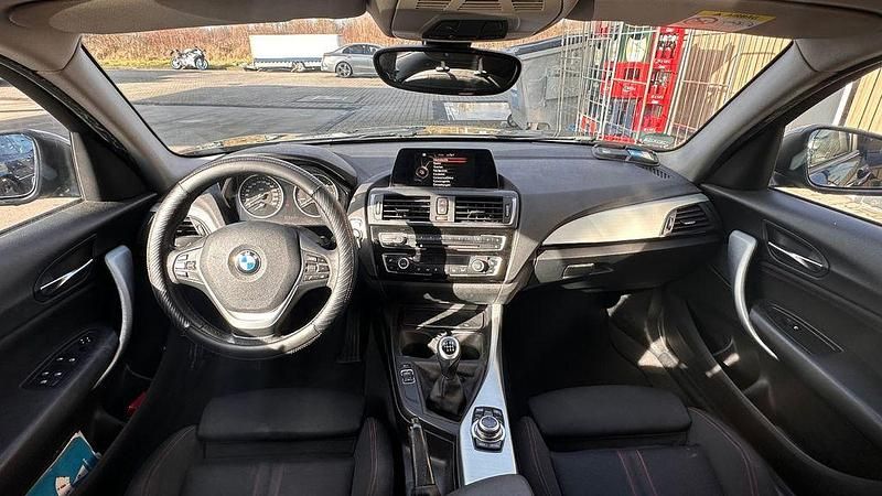Gebraucht BMW 118 Sport Line 150 PS (110 kW) 2016 Schwarz Kleinwagen