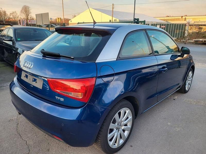 Gebraucht Audi A1 122 PS (89 kW) 2011 Blau Kleinwagen