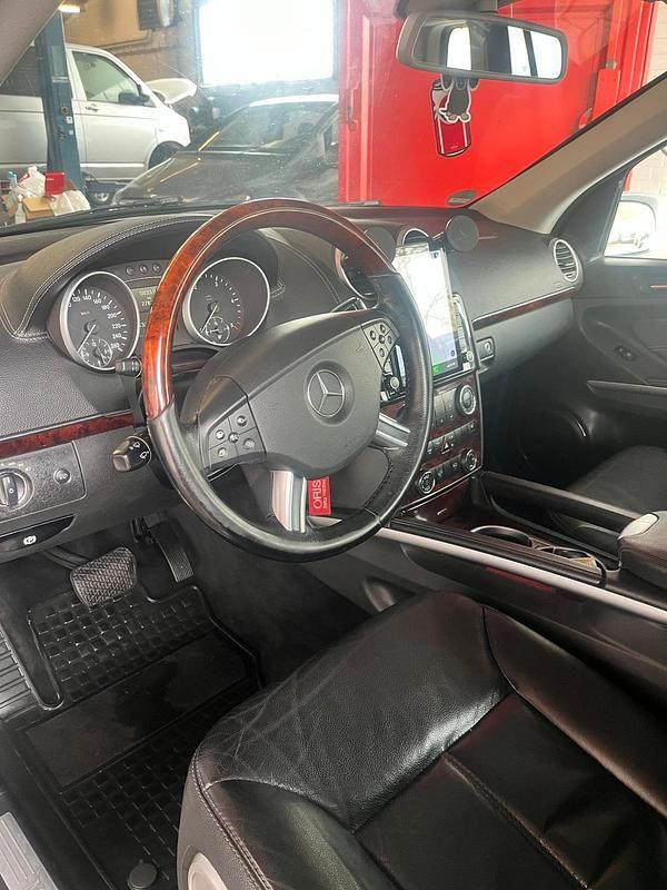 Gebraucht Mercedes GL320 224 PS (164 kW) 2007 Silber SUV