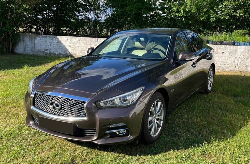 Braun Gebraucht 2014 Infiniti Q50 Premium Executive Limousine | 9.500 € (Fairer Preis) - Bild 1/4