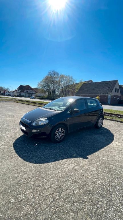 Schwarz Gebraucht 2010 Fiat Punto Evo Active Kleinwagen | 1.999 € (Fairer Preis) - Bild 1/1