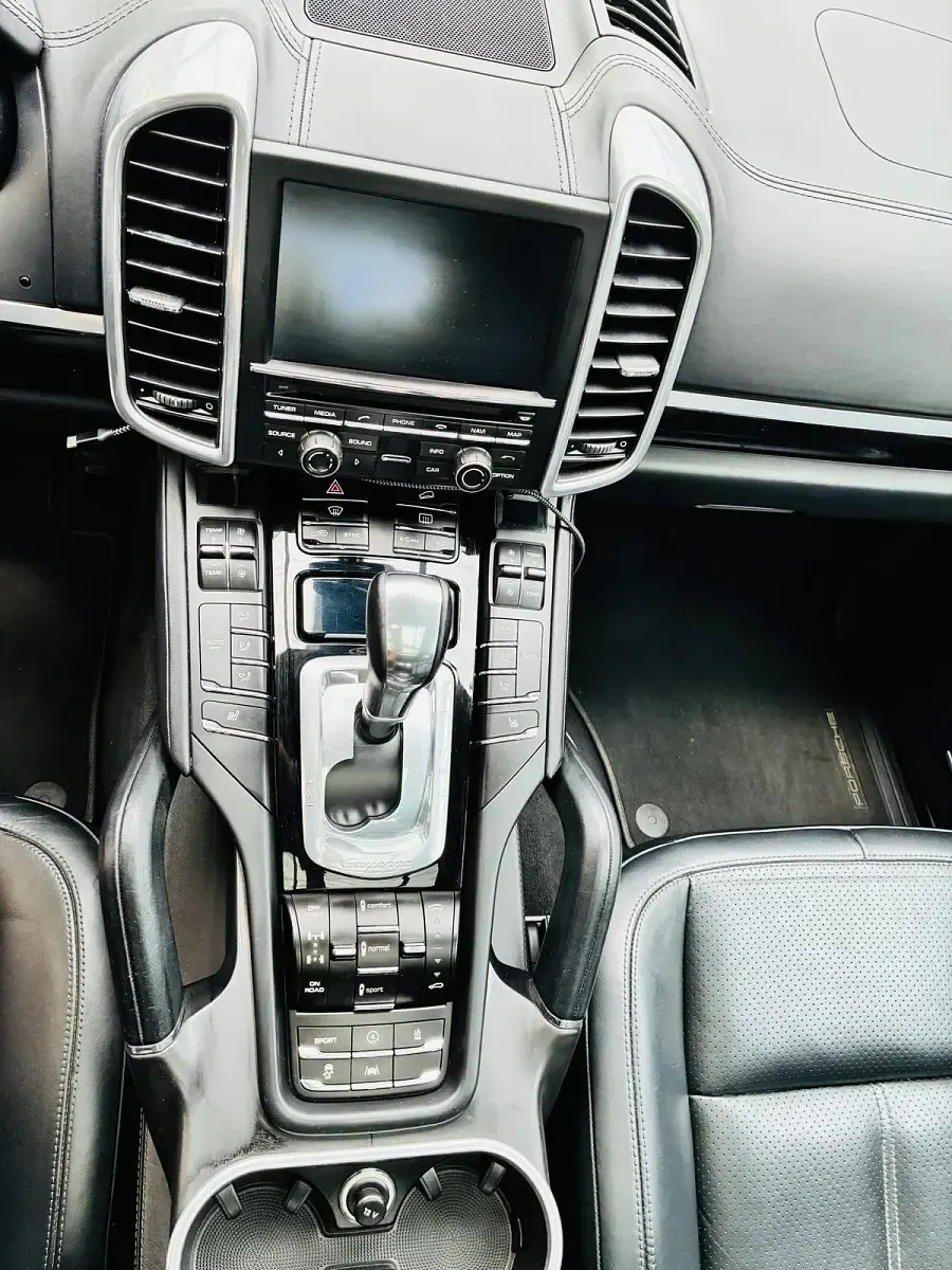 Gebraucht Porsche Cayenne 245 PS (180 kW) 2014 Weiß SUV
