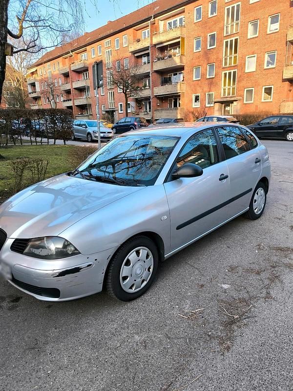 Second-hand Seat Ibiza 64 CP (47 kW) 2003 Argintiu Hatchback