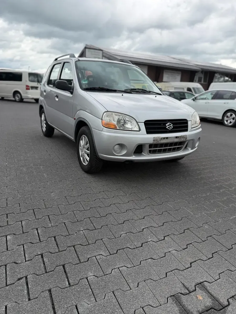 Gebraucht Suzuki Ignis 82 PS (60 kW) 2003 Grau Kleinwagen