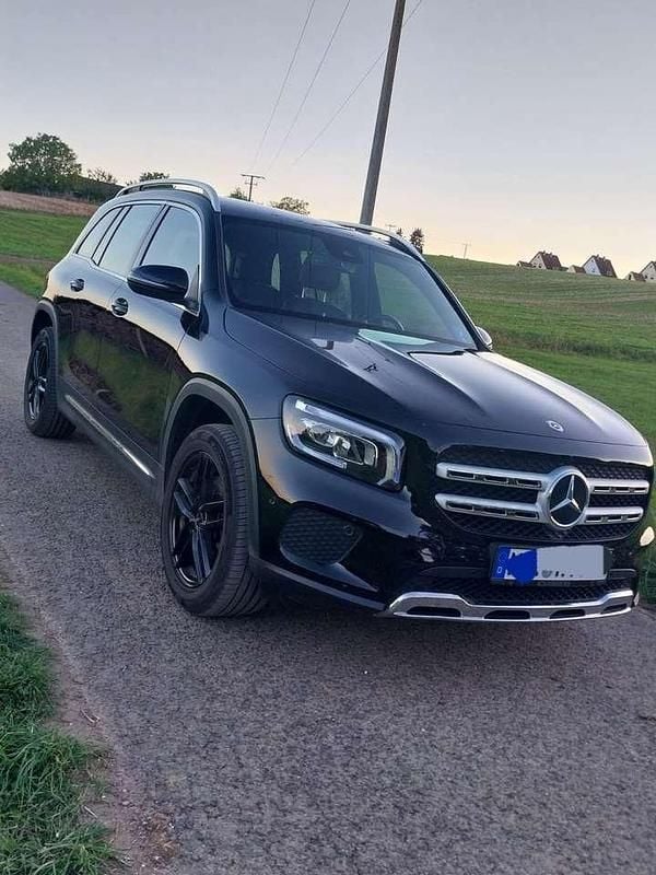Gebraucht Mercedes GLB220 190 PS (139 kW) 2023 Schwarz SUV