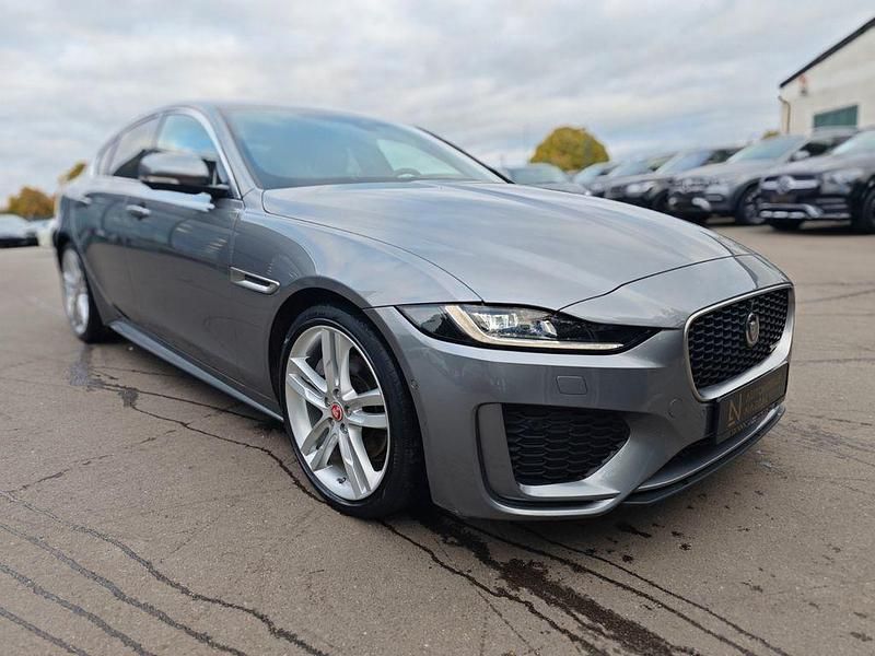 Gebraucht Jaguar XE R 204 PS (150 kW) 2021 Grau Limousine