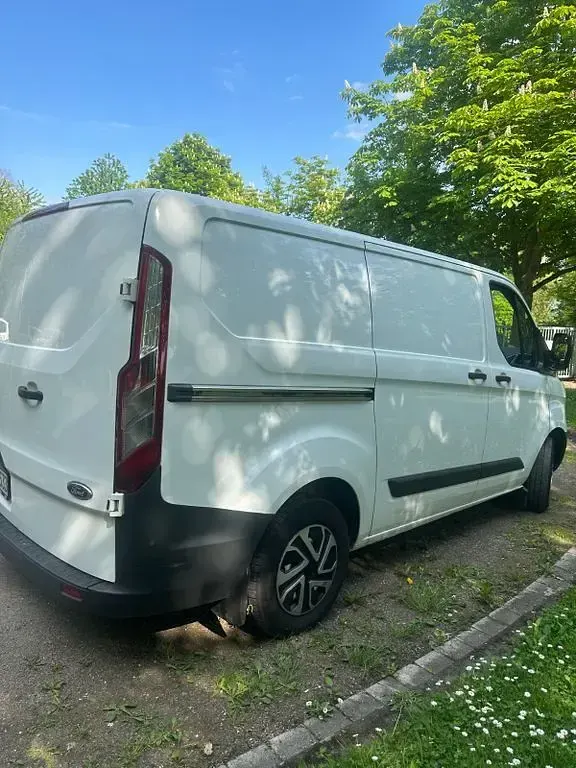 Gebraucht Ford Transit Custom 102 PS (75 kW) 2016 Weiß Van / Kleinbus